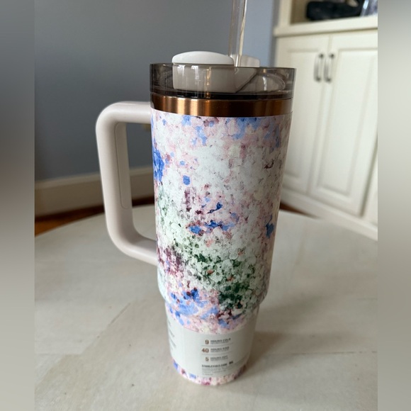 Stanley X CALIA Olive Eden 30 oz. Quencher Flow State Tumbler NWT 🌸🌺🌼🪻🌷 - Picture 3 of 4